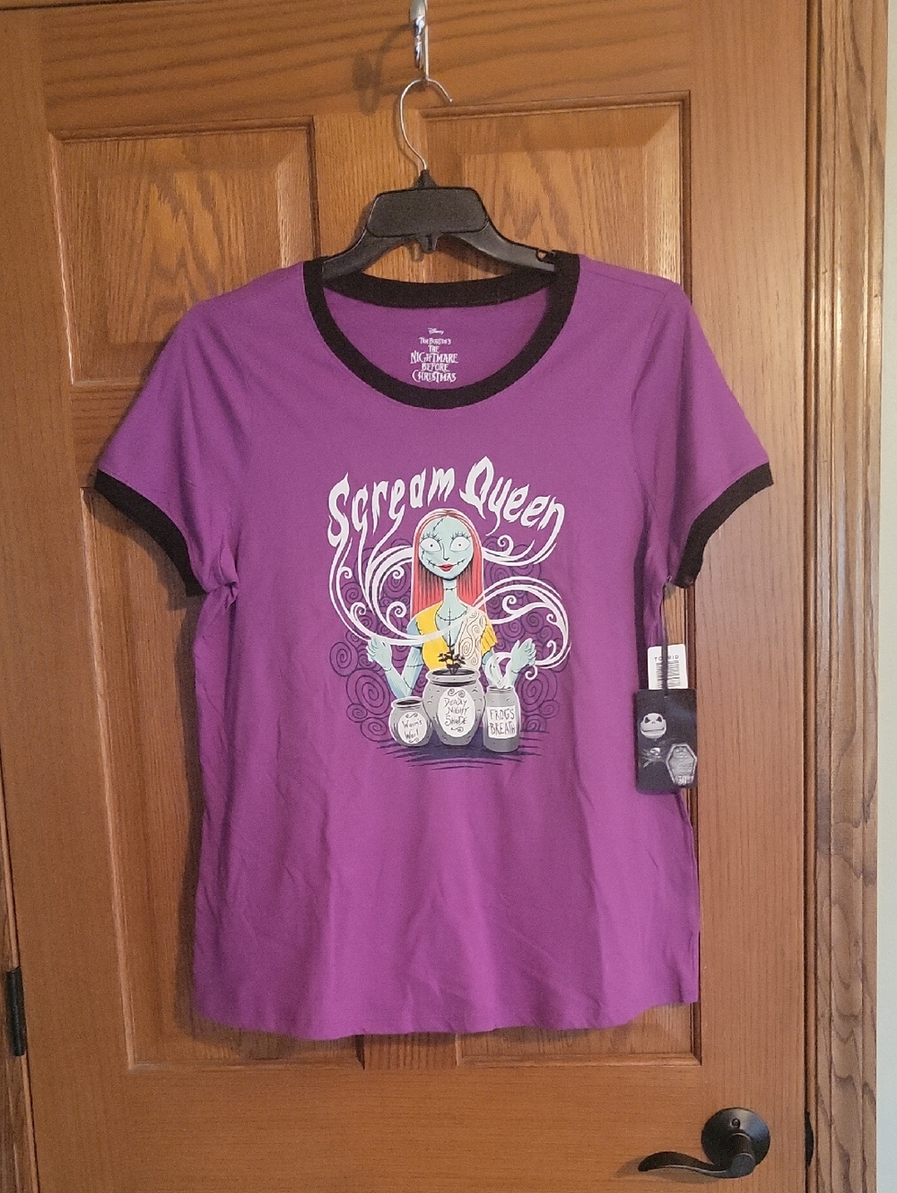 NWT-torrid Purple "Scream Queen" Graphic Ringer Tee with Black Trim